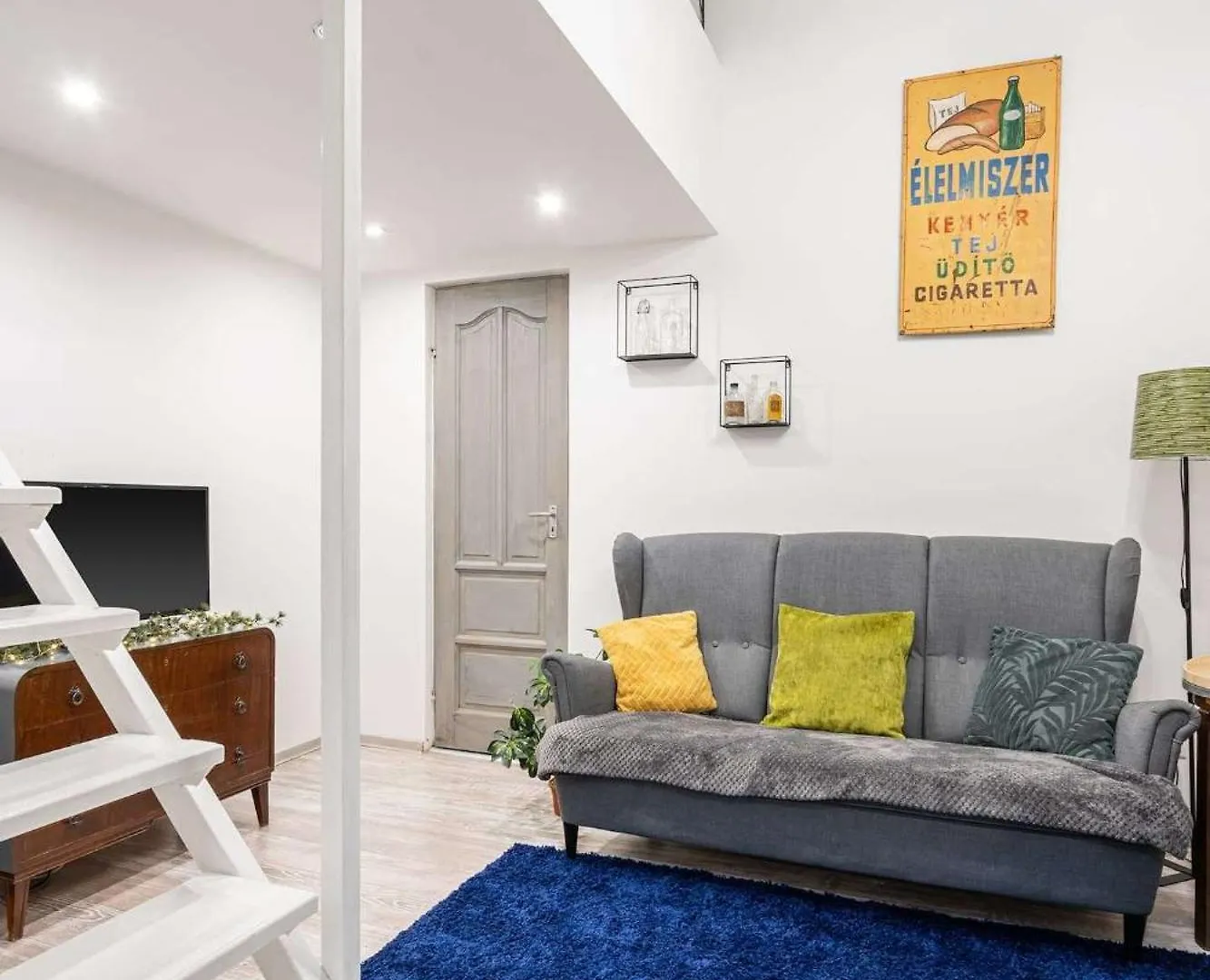 Vintage Downtown Escape 2 Baths 2 Beds Apartment Budapest