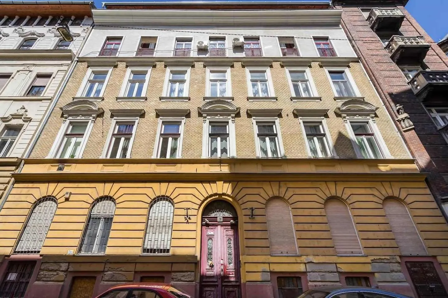 Vintage Downtown Escape 2 Baths 2 Beds Apartment Budapest
